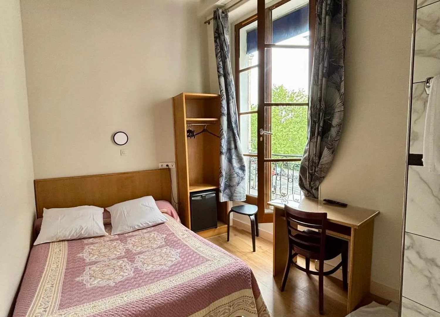 Des Fontaines Hotel 2*