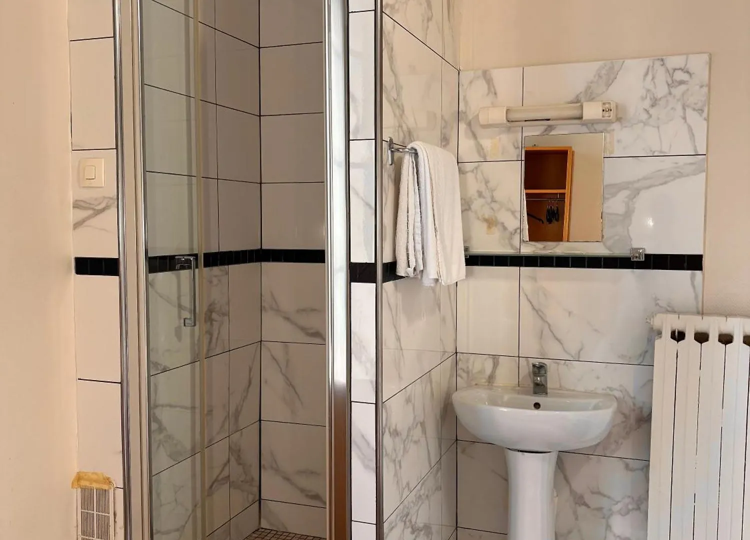 Des Fontaines Hotel 2*