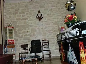 Hotel Des Fontaines 2*